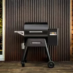 Barbecue à Pellets TRAEGER Ironwood 650 6 Barbecue à Pellets TRAEGER Ironwood 650 -Les gens du barbecue. barbecue a pellets traeger ironwood 650 noir 2